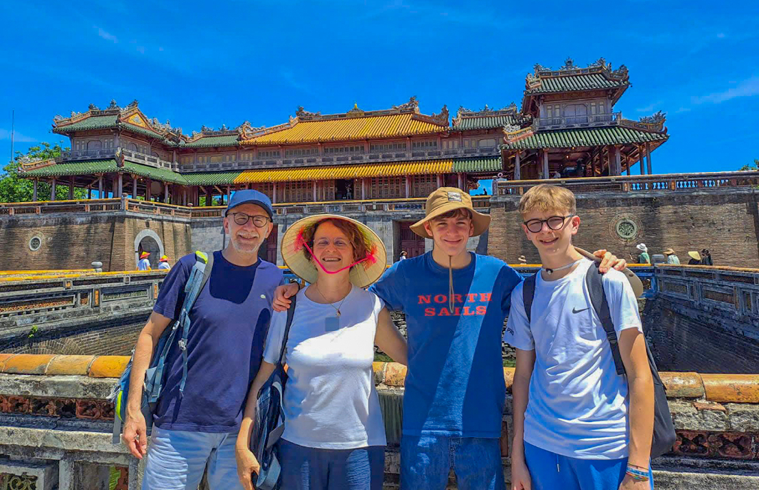 Hue Imperial Experience with Royal Dinning