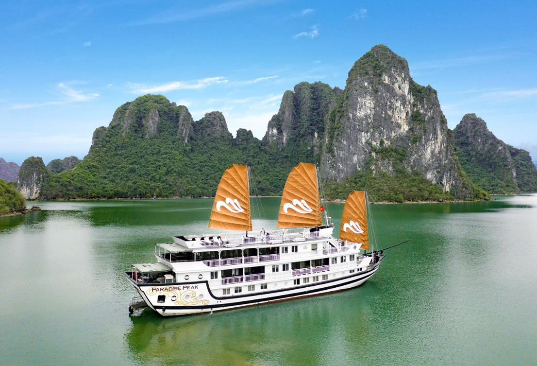 Combo 2D1N Paradise Ha Long Bay 5* + Round-trip Bus