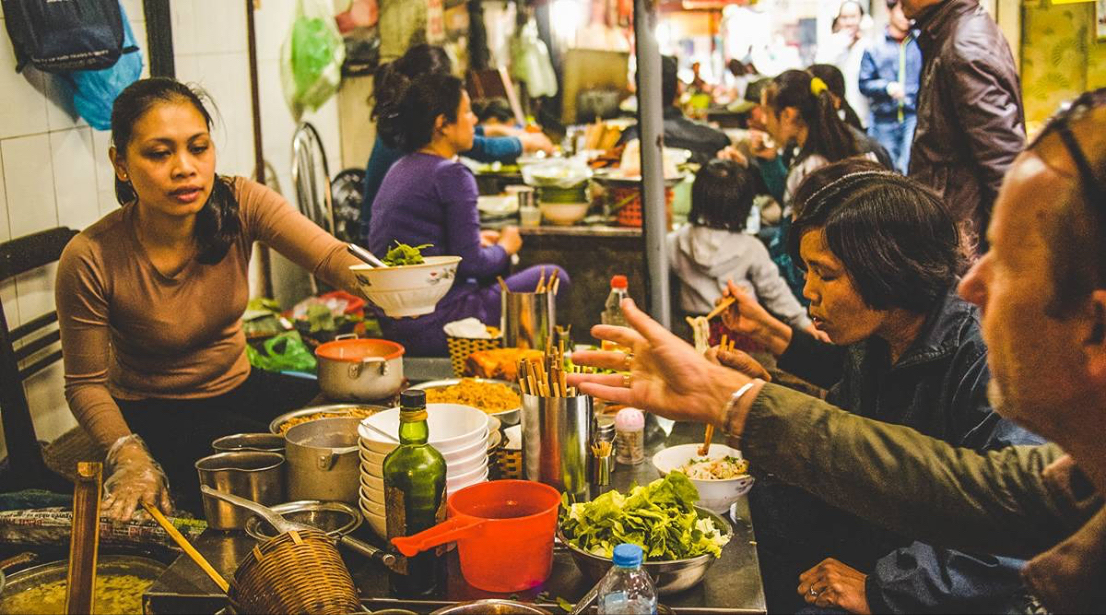 Hanoi After Dark - Vespa Foodie Tour - Image 5