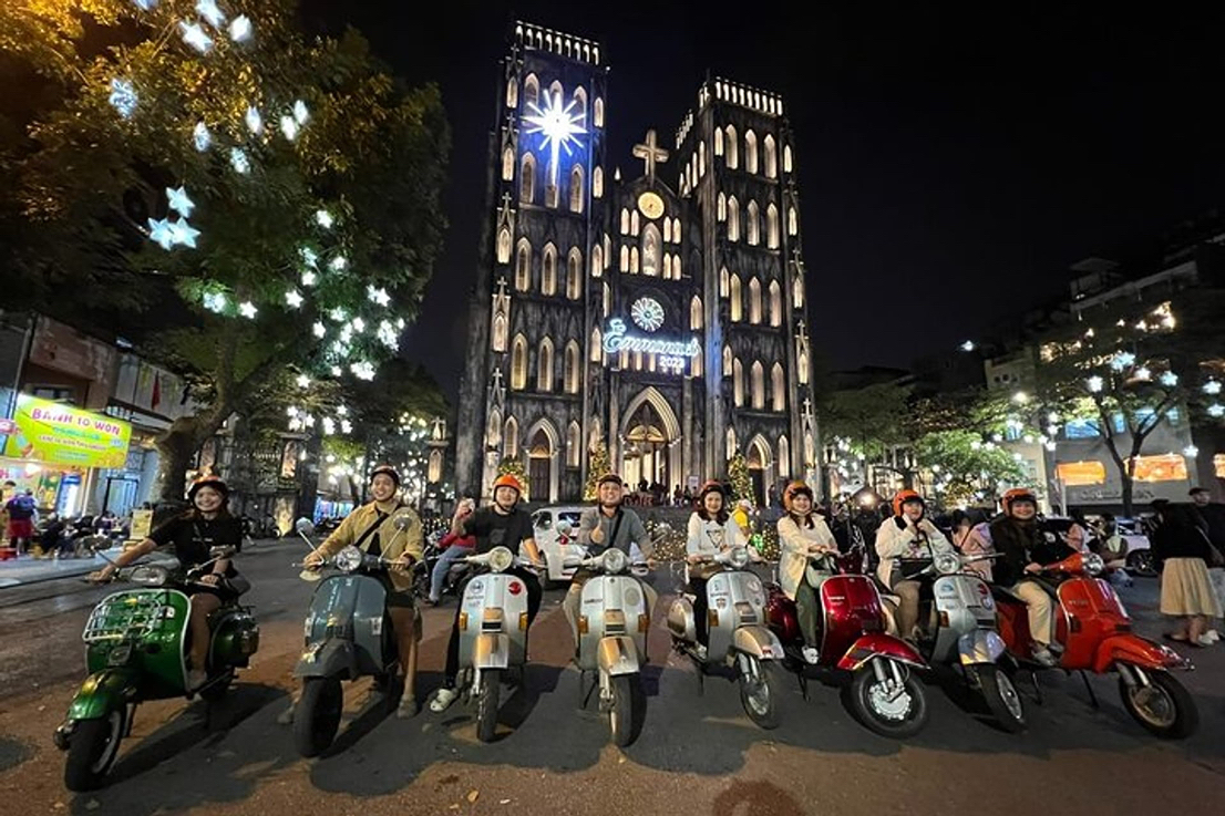 Hanoi After Dark - Vespa Foodie Tour