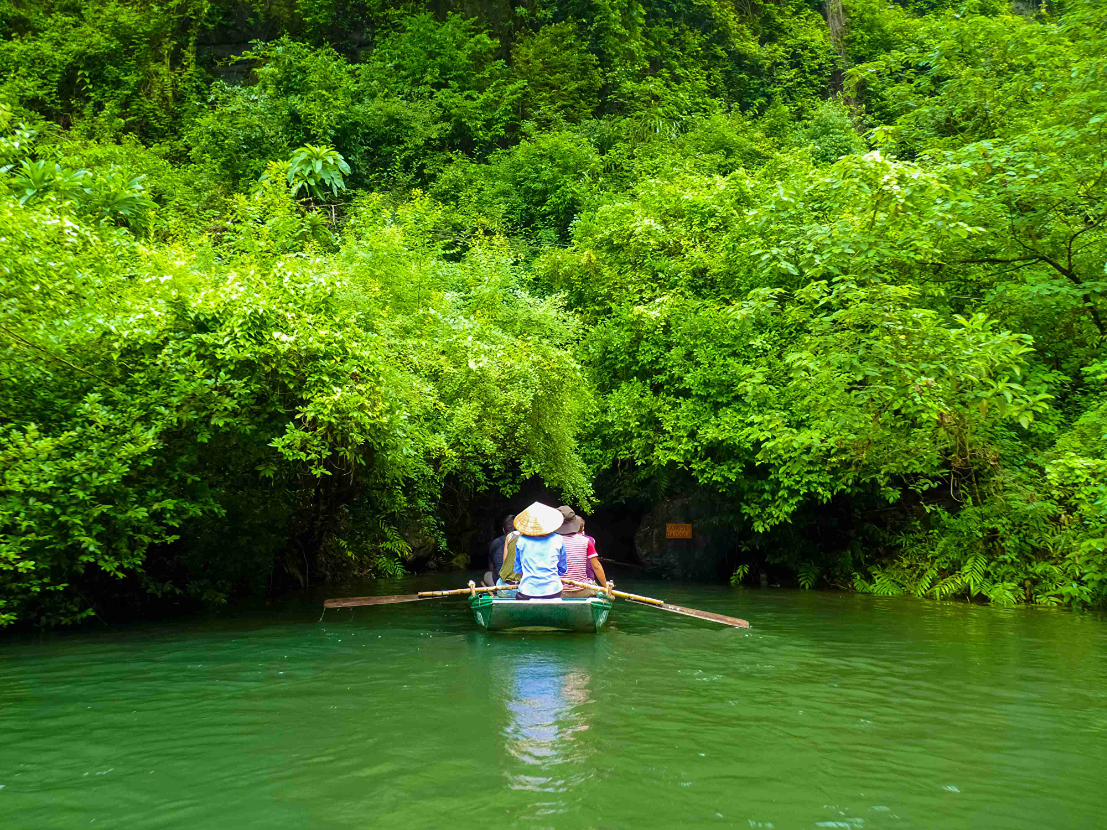 Hanoi - Ninh Binh - Ha Long Bay (Overnight Cruise) - Hue - Hoi An - Da Nang