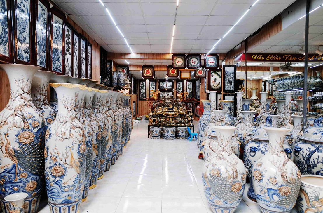Authentic Bat Trang Ceramic Village