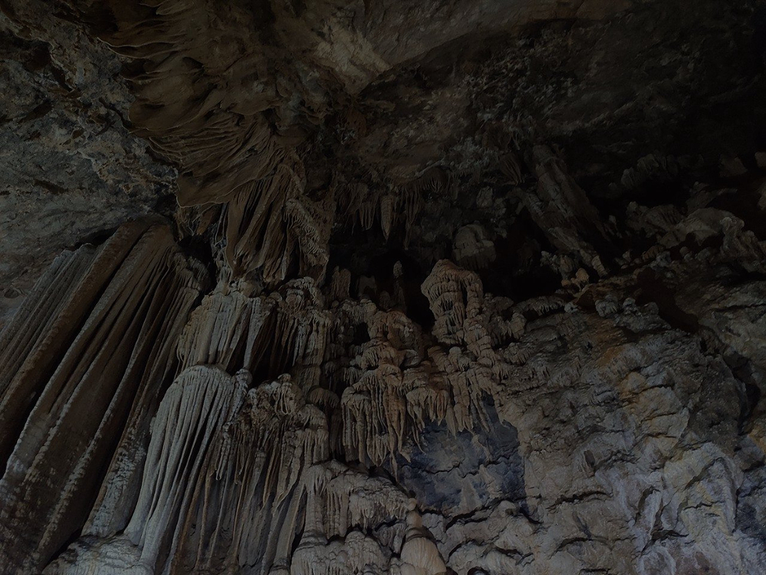 Lung Khuy Cave