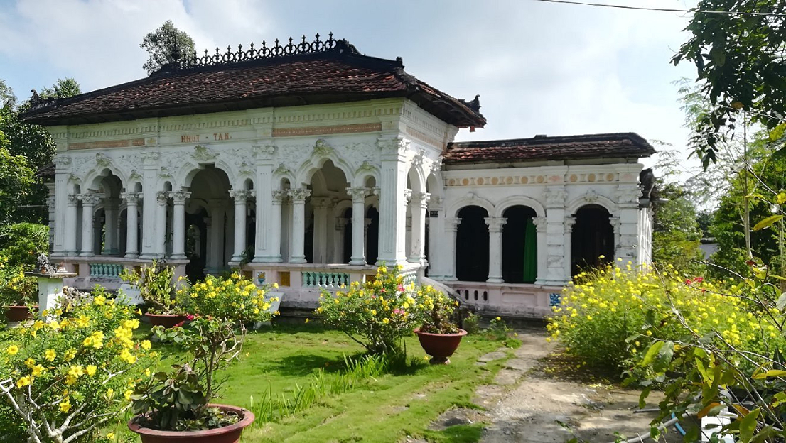 Dong Hoa Hiep Ancient Village