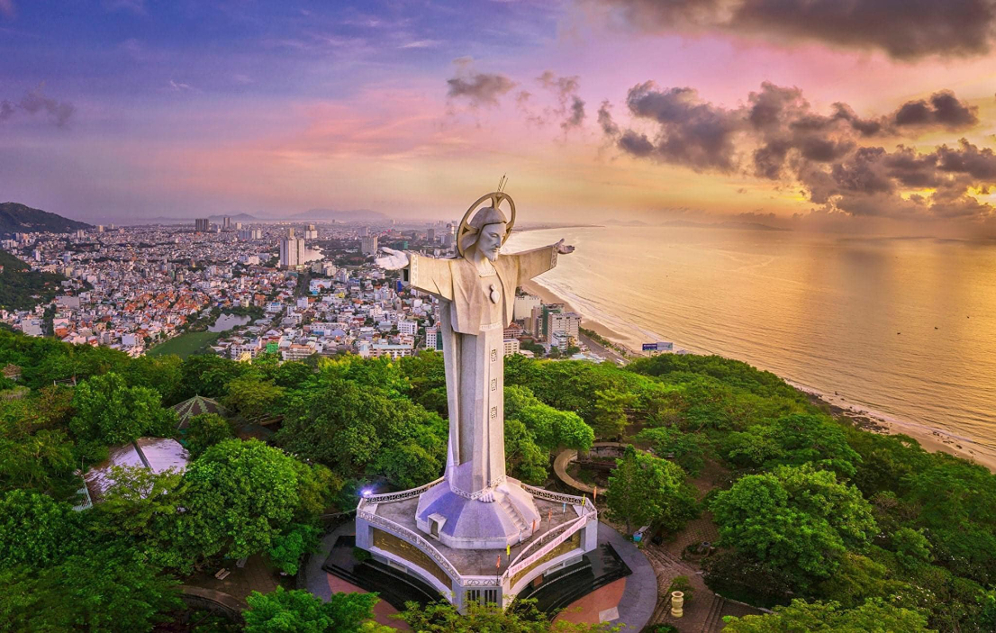 Christ of Vung Tau Statue