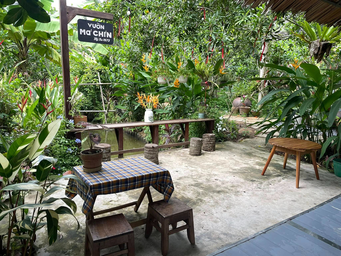 Ma Chin Garden
