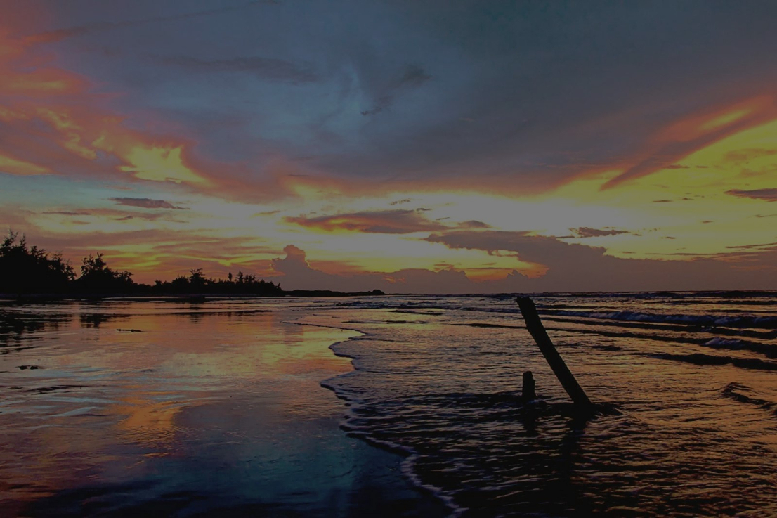 Nhat Le Beach