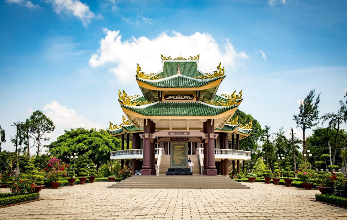 Nguyen Dinh Chieu tomb